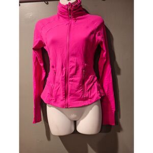 Lululemon sz 4 Hustle in your bustle jacket in jeweled Magenta